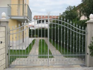 installazione automazione cancello in ferro battuto Castelfranco di Sotto